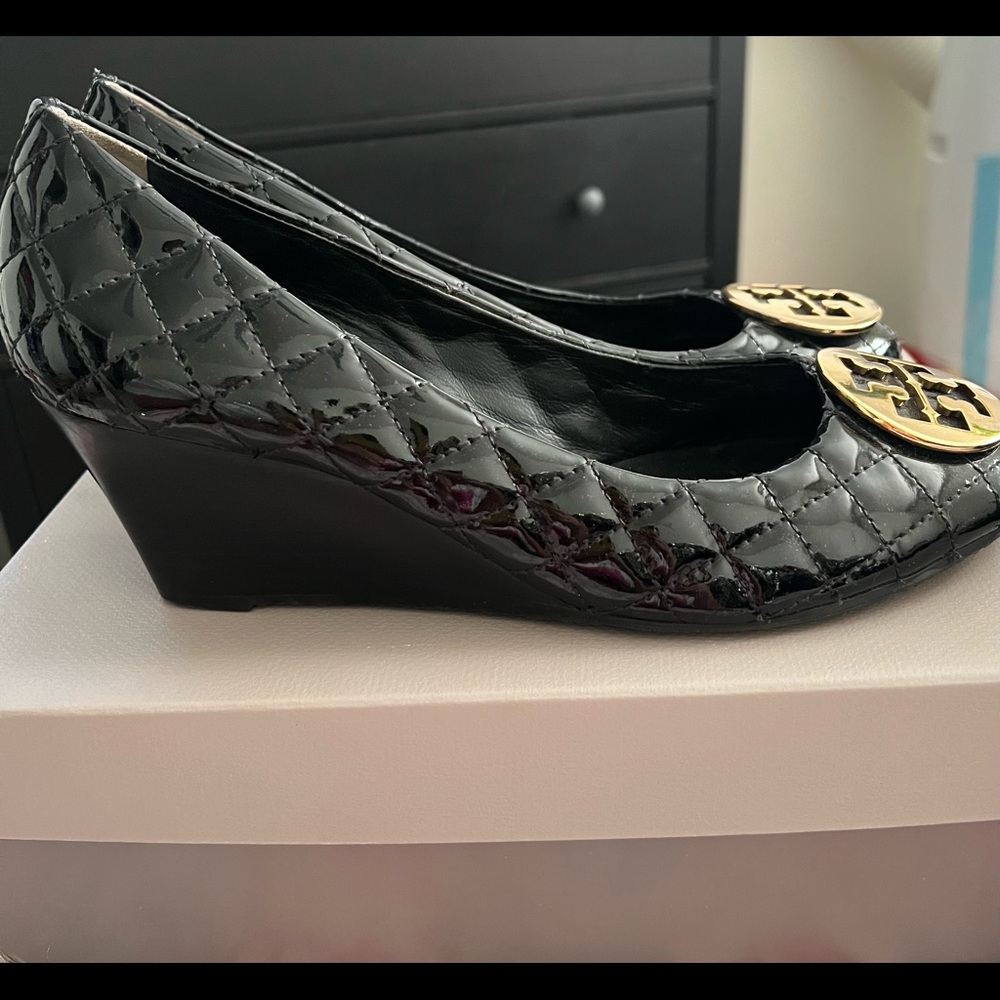 🔥🔥 TORY BURCH WEDGES 🔥🔥